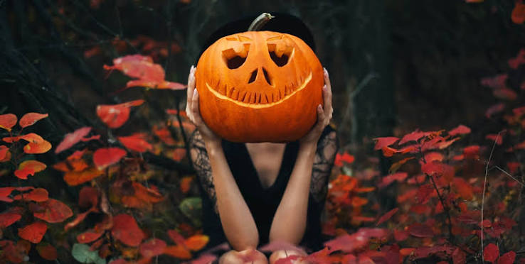 42 Fun Halloween Facts, History and Trivia for Kids and Adults