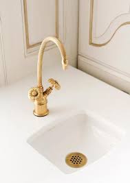 Can bathroom faucets be painted? French Gold Bathroom Faucet Design Ideas