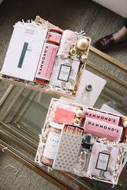 Birthday Gift Box For Her Holiday Gift Boxes For Her Boxfox Holiday Gift Box Luxury Holiday Gift Retreat Gifts