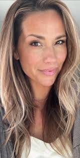 Benefits and Uses of Pomifera's Brightening Vitamin-C Product