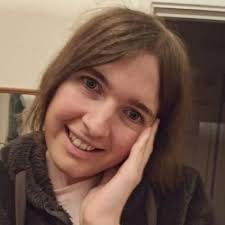 Luna Clark (@razzles67)