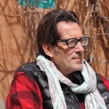 Stream The Perfect Suit and Other Matters with photographer Bill Curry by  Twice 5 Miles Radio