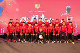 Lions tour manager john spencer announced an initial squad of 41 on 19 april 2017, made up of 16 players from england, 12 from wales, 11 from ireland and 2 from scotland. Qingdao Red Lions Fc é'å²›çº¢ç‹® On Twitter Red Lions Fighting For Qingdao At Friday Nights Business Event The 2017 Qingdao Red Lions Squad Was Presented To Sponsors And The Media Https T Co P7dj3gtpng