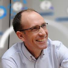 Sean Munro's Instagram, Twitter & Facebook