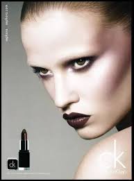 That's a gorgeous shade. I never feel like I have the sensibilities to pull  something like that off. Im blonde and smiley, not dark and mysterious.