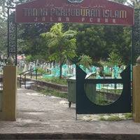 Batu (3 km), kubur melayu jalan ipoh (4 km). Tanah Perkuburan Islam Jalan Perak