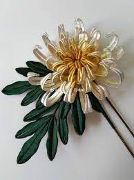 ghim của brooke shultz tren chan hua 纏花春仔花 hoa vải vải hoa