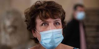 Entre roselyne bachelot et le milieu du cinéma, le divorce est consommé analyse la ministre de la culture a vivement critiqué mardi 16 mars l'aspect « politique » de la 46. Commerces Oui Amazon Se Gave A Nous De Ne Pas Les Gaver Insiste Roselyne Bachelot