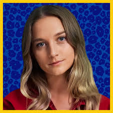 Erin Kang's Instagram, Twitter & Facebook