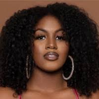 Casey Crenshaw's Instagram, Twitter & Facebook