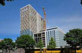 Mercedes Benz Bank Baut Europaisches Call Center In Berlin Auf Callcenterprofi