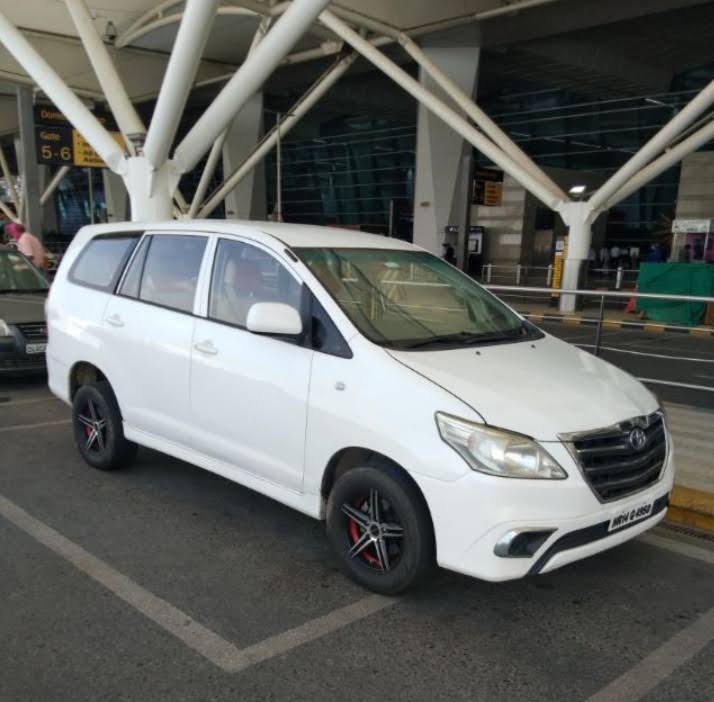 Innova Taxi Service in Panipat product image