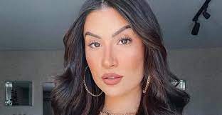 Get the conversation started be the first to comment. Bianca Andrade A Boca Rosa Posa De Lingerie Para Mostrar Resultado De Procedimento Istoe Independente