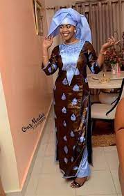 Pour plus de modèles de broderie, n'hésitez pas à rechercher sur le site. Model Broderie Bazin Femme 2019 Model Broderie Bazin Femme 2019 300 Idees De Bazin Description Cette Magnifique Africaine Robe Dispose D Une Broderie Unique Rendant Parfait Pour N Importe Quelle