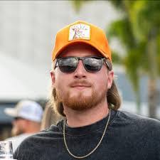 Kalin Dunn's Instagram, Twitter & Facebook