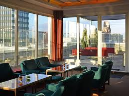 Bei immobilienscout24 finden sie zahlreiche angebote für wohnungen mit garten zur miete in berlin. Legendare Lounge Am Zoologischen Garten In Berlin Mieten Eventlocation Und Hochzeitslocation Location Mieten Com