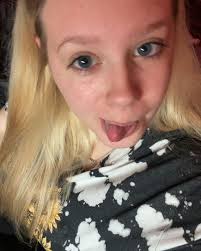 Elisabeth Barr (@avoidlizz) • Instagram photos and videos