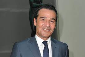 Erol sander war in seinem ersten kinofilm auf der leinwand zu sehen, in alexander. Erol Sander Ruhrende Liebeserklarung Nach Liebes Comeback Gala De