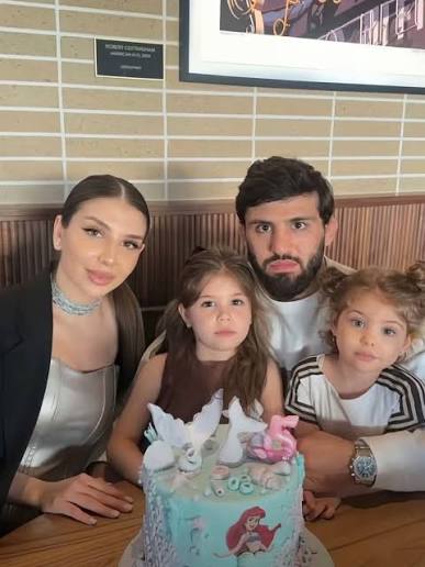 arman tsarukyan wife