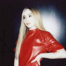 Pin By Ali J On Sabrina Carpenter Red Leather Jacket Fashion Sabrina Carpenter