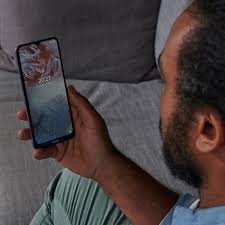 Usually, once the face scan is complete, you then have to swipe up on the lock . Nokia G10 Mobile
