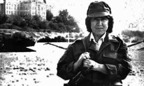 Aceea a miilor de femei sovietice trimise pe front împotriva inamicului nazist. Svetlana Aleksievici De La A La Z Scena 9