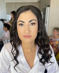 Katrina Hunt Makeup Artistry (@makeupartistryby_katrina) • Instagram photos  and videos