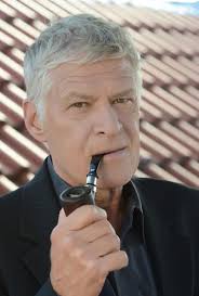 Famous Pipe Smokers: April 2017