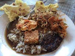 Basuki rahmat no.113, singotrunan, kec. Pecel Rawon Yummy Picture Of Pecel Ayu Banyuwangi Tripadvisor