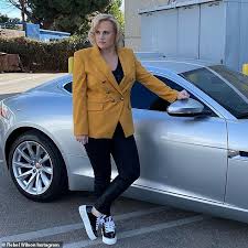 Bella fowler bellafowler93 news.com.au february 8, 2021 2:24pm Rebel Wilson Doesn T Let Her Newly Single Status Slow Her Down Aktuelle Boulevard Nachrichten Und Fotogalerien Zu Stars Sternchen