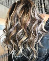 50 Modische Ideen Fur Braunes Haar Mit Blonden Highlights Cheveux Bruns Cheveux Bruns Meches Blondes Cheveux Chocolat Noir
