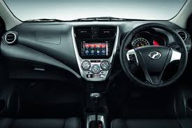 Only e variant has manual transmission, and all the rest have automatic transmissions with abs and ebd. Tempahan Perodua Axia 2019 Sudah Mula Dibuka Dengan Harga Serendah Rm 24 090