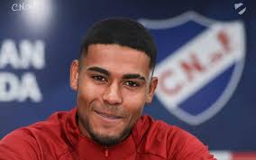 Hace muchísimo tiempo que estoy esperando esto, muy agradecido con Nacional  por la oportunidad, tanto yo como mi familia estamos muy felices por llegar  a este club" 🗣️JC De Los Santos en