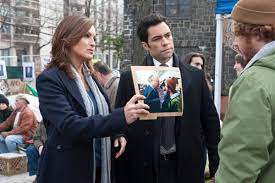 Oc's chris meloni, dylan mcdermott tease stabler/benson 'healing' in new svu crossover by kimberly roots / may 13 2021, 8:47 am pdt 6 Law Order Svu Season 13 Episode 12 Tv Fanatic