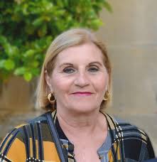 Agħtiha Mulej il-mistrieħ ta' dejjem. Id-dawl ta' dejjem jiddi fuqha.  Tistrieħ fis-sliem. Hekk ikun.