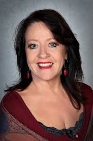 Me Louise Janse van Rensburg verjaar vandag. Baie geluk aan mev. Van  Rensburg oftewel geluk aan MV se kuns en kultuur "guru", die een wat al die  kunswerke uit die leerders "tower."