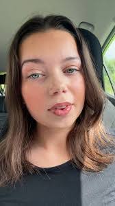 Keshia Stewart's Instagram, Twitter & Facebook