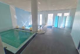 Ofrece balnearios románticos en logroño, así como servicios de hidrobelleza en logroño. Local Para Balneario O Centro De Salud Y Belleza Alquiler Con Traspaso Grupo Adra 360