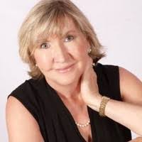 Lisa Greenfield's Instagram, Twitter & Facebook