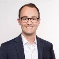 Stuart Bacon's Instagram, Twitter & Facebook