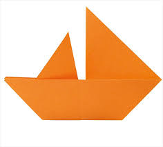 Lipat bagian bawah segitiga ke atas, ada dua lipatan di bawah dan atasnya juga, seperti gambar di bawah ini. Seperti Kapal Yang Terbuat Dari Kertas Perahu Kertas Dengan Tangan Mereka Sendiri Jenis Dan Mekanisme Kapal