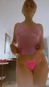 Watch online Monicest aka Monicest OnlyFans - Bailamos!! on X-video