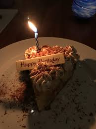 Served with your choice of french fries (590 cal) or mixed green salad (35 cal). Killer Banana Cream Pie Picture Of Margaritaville Hollywood Beach Resort Tripadvisor