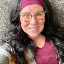 Why is the Koningsdam ship heading back to the big island?