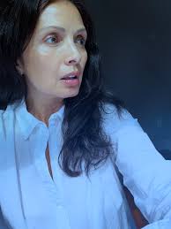 Meet Elinor Blake aka April March multitalented singer, songwriter,  illustrator, animator and all around feel good vibes. Think of 1960's  French song tracks perfect