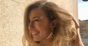 Enjoy the videos and music you love, upload original content, and share it all with friends, family, and the world on youtube. Mia Ceran Presenta Il Fidanzato Dopo L Annuncio Della Gravidanza Ecco Chi E Il Fatto Quotidiano
