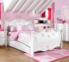Affordable full size furniture suites for sale at rooms to go. Disney Princess Furniture Vanity Beds Sets More Princess Bedroom Set Girls Bedroom Furniture Princess Furniture