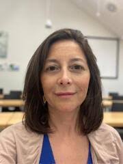 Isabelle Fischer's Instagram, Twitter & Facebook