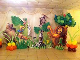 Find great deals on ebay for madagascar birthday party supplies. Pin By Carla Martinez On Ivel S Creations Pachanga Fiestas Madagascar Party Birthday Party Themes Birthday Party Planner