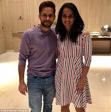 The film is based on the life of badminton player saina nehwal. Saina Nehwal And Parupalli Kashyap Announce Wedding After Revealing 10 Year Relationship Daily Mail Online